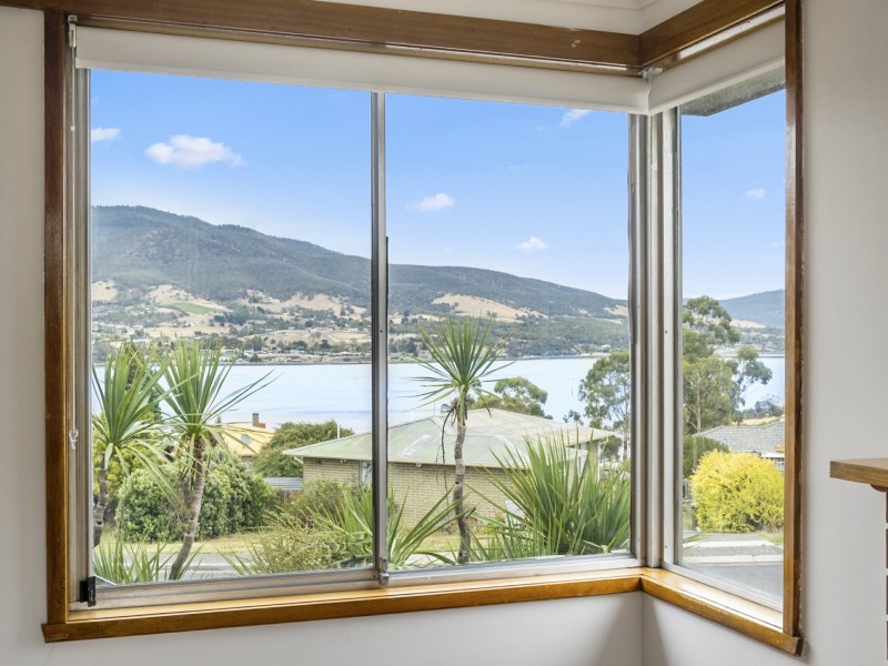 2 Douglas Drive, Bridgewater TAS 7030