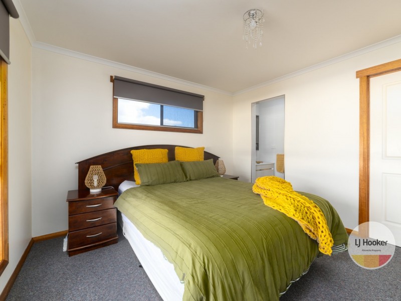12 Seventh Avenue, New Norfolk TAS 7140