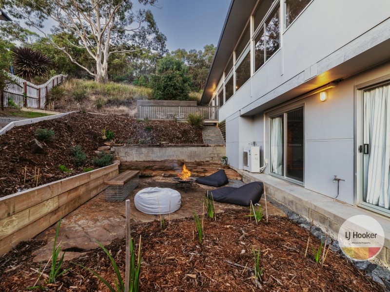 60 Karoola Road, Lindisfarne TAS 7015