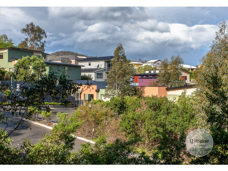 6/46 Willowbend Road, Kingston TAS 7050