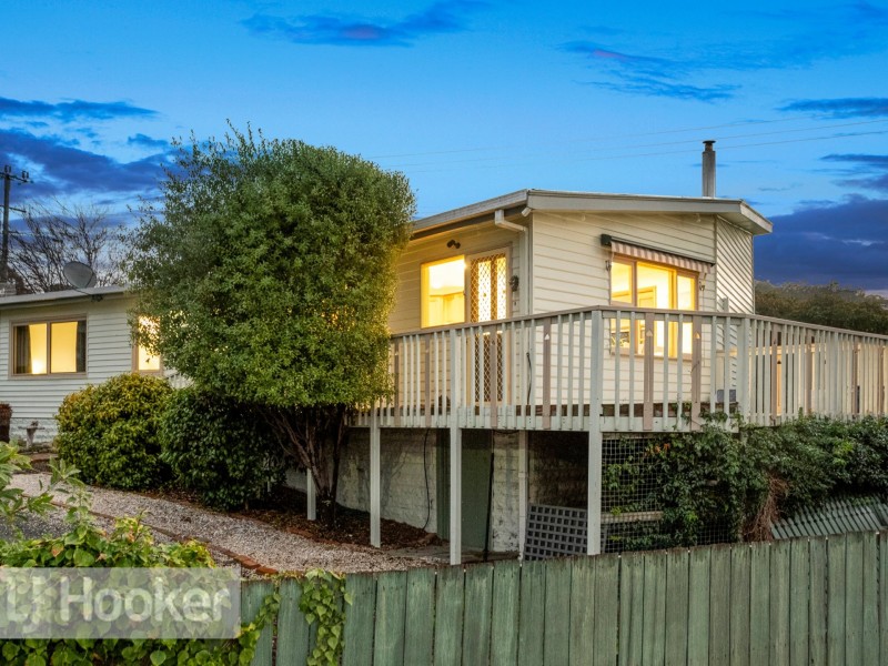 76 Roslyn Avenue, Kingston Beach TAS 7050