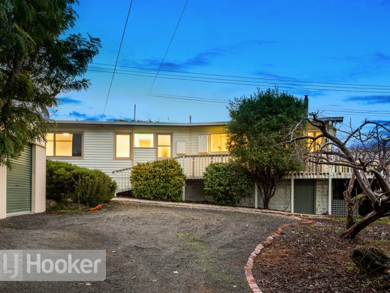 76 Roslyn Avenue, Kingston Beach TAS 7050