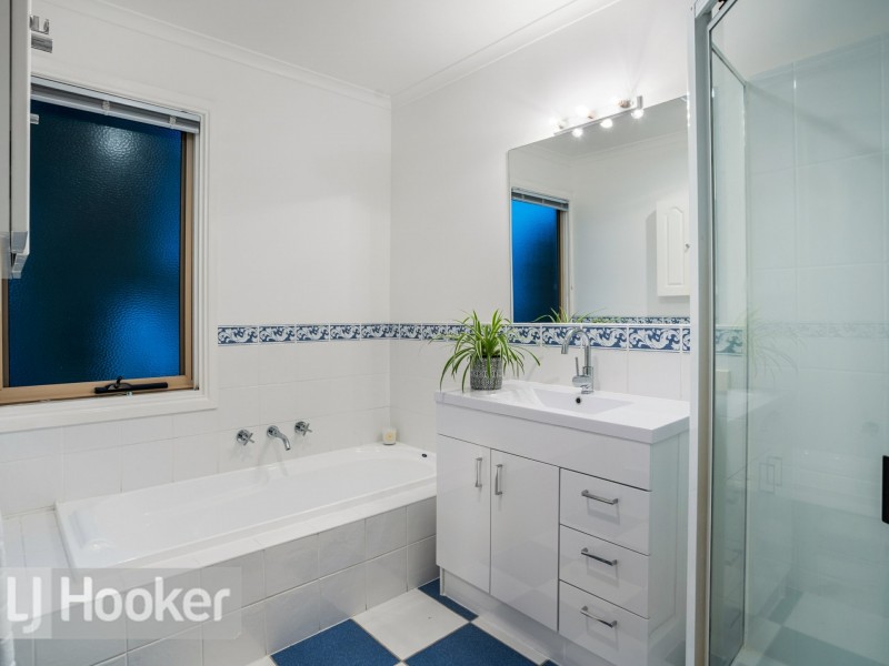 76 Roslyn Avenue, Kingston Beach TAS 7050