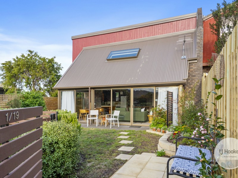 Unit 1/19 Nicholas Drive, Kingston Beach TAS 7050