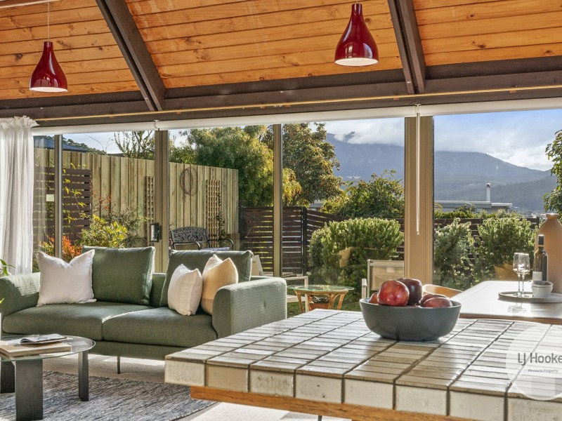 Unit 1/19 Nicholas Drive, Kingston Beach TAS 7050