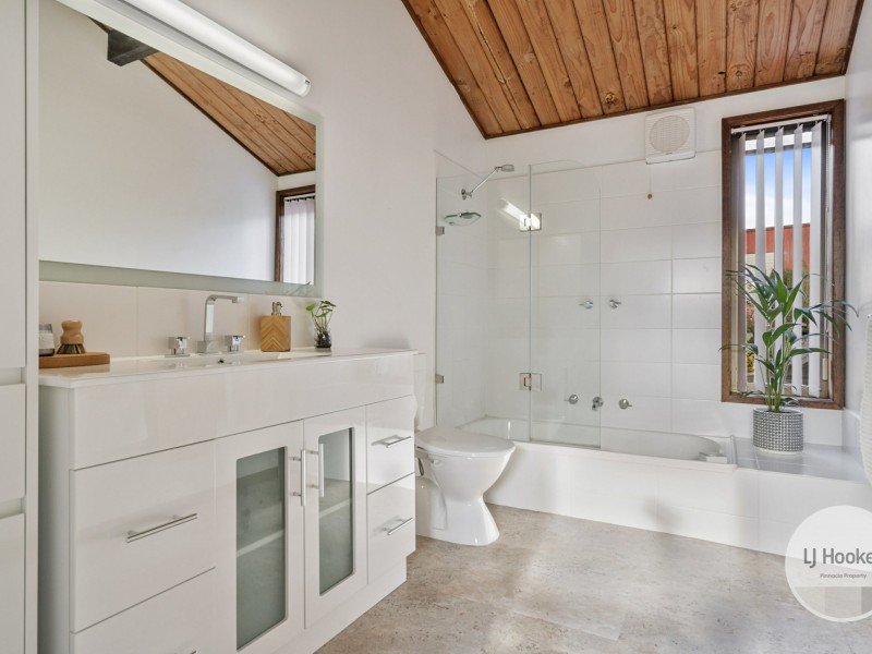 Unit 1/19 Nicholas Drive, Kingston Beach TAS 7050