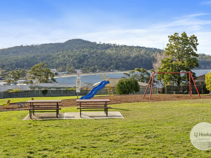 Unit 1/19 Nicholas Drive, Kingston Beach TAS 7050