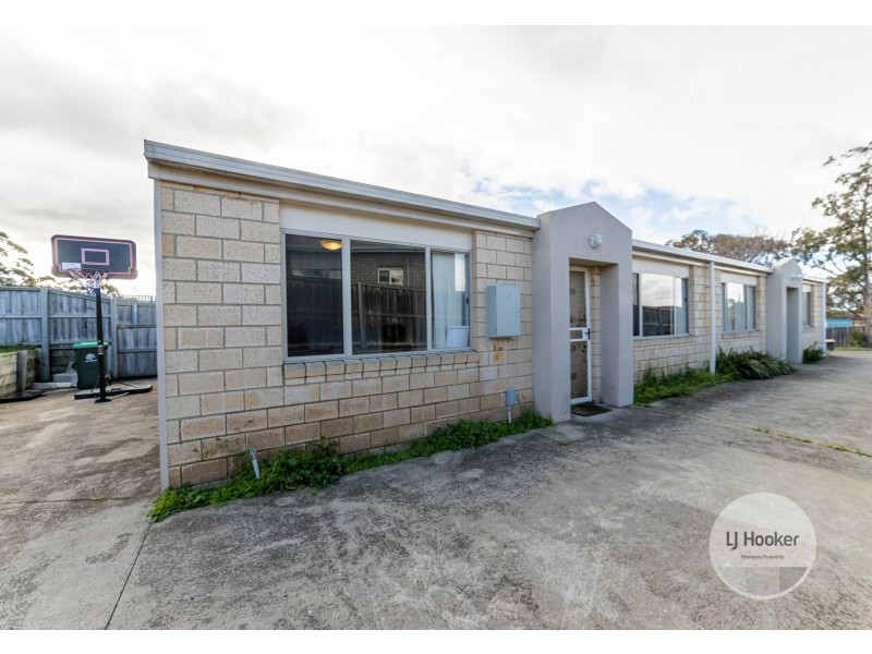 Unit 1 & 2/29 Fontain Circle, Rokeby TAS 7019