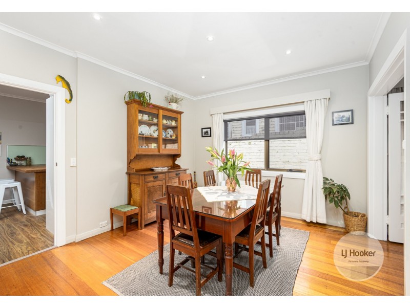 21 Oldham Avenue, New Town TAS 7008