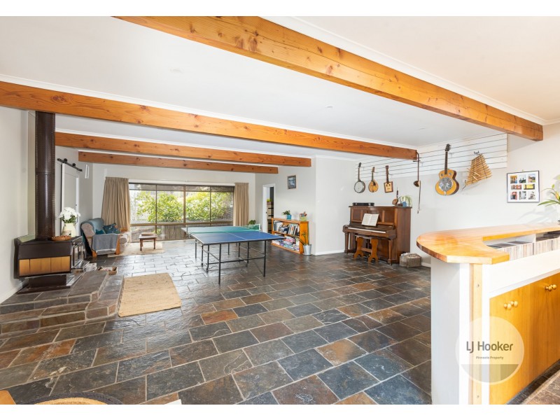 21 Oldham Avenue, New Town TAS 7008