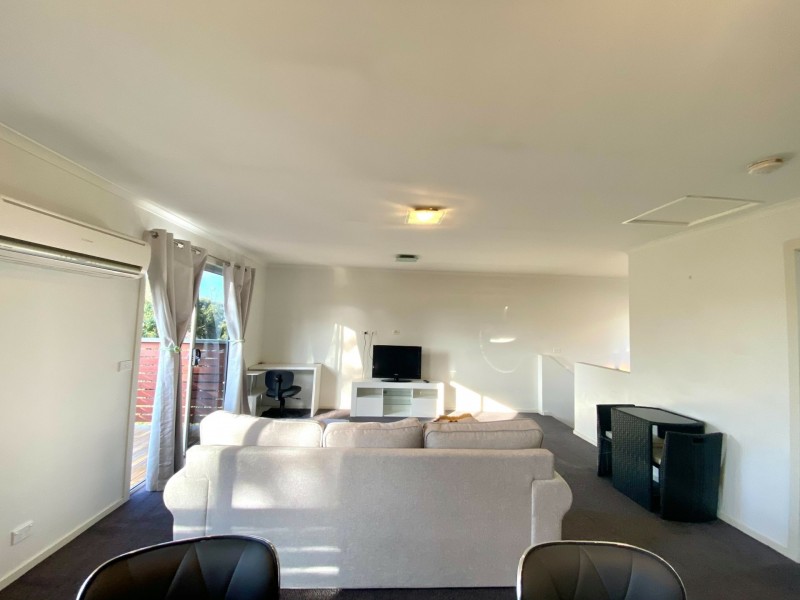 8/69 Auburn Road, Kingston Beach TAS 7050