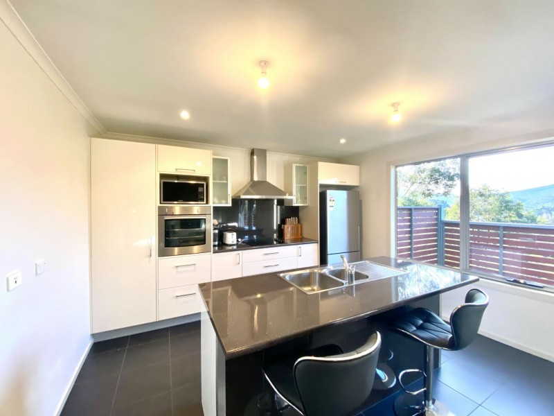 8/69 Auburn Road, Kingston Beach TAS 7050