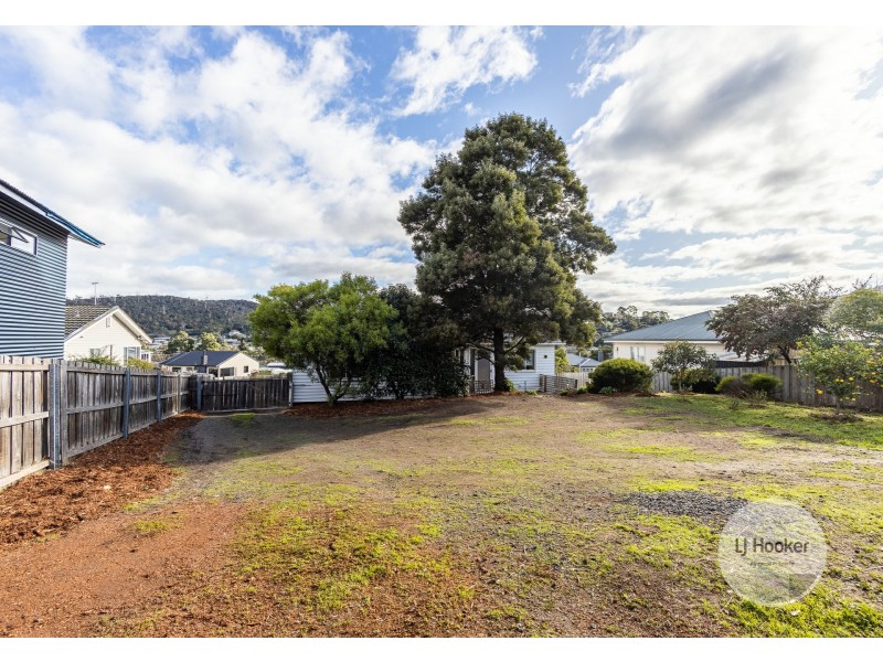 39 Bass Street, Warrane TAS 7018