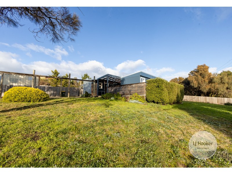 11 Poina Street, Dodges Ferry TAS 7173