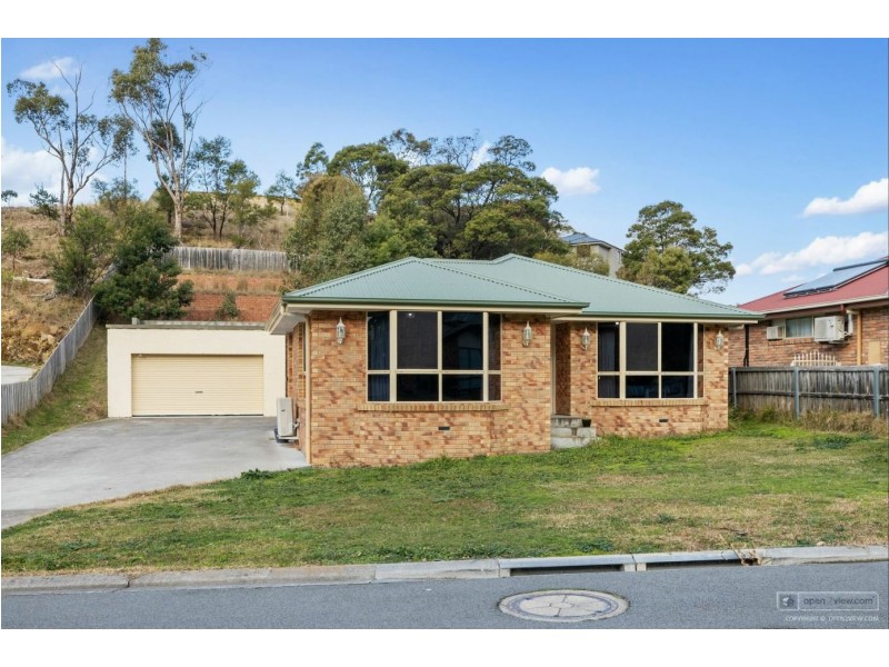 8 Bateman Court, Claremont TAS 7011