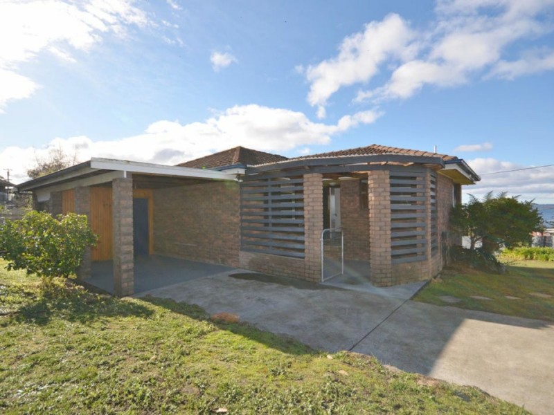 46 Illawarra Road, Blackmans Bay TAS 7052