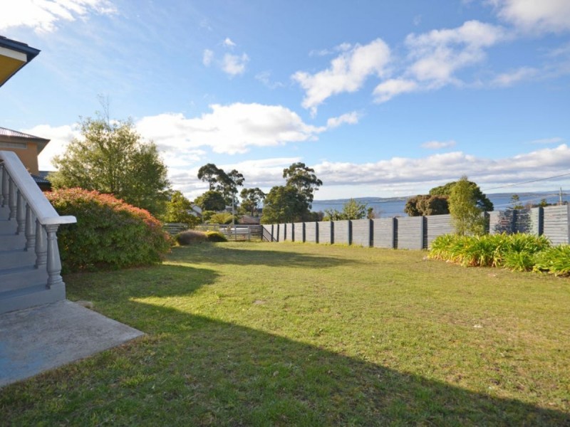 46 Illawarra Road, Blackmans Bay TAS 7052