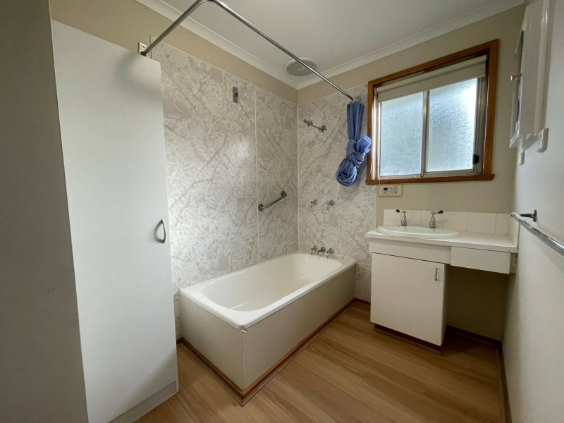 23 Calvert Crescent, Herdsmans Cove TAS 7030