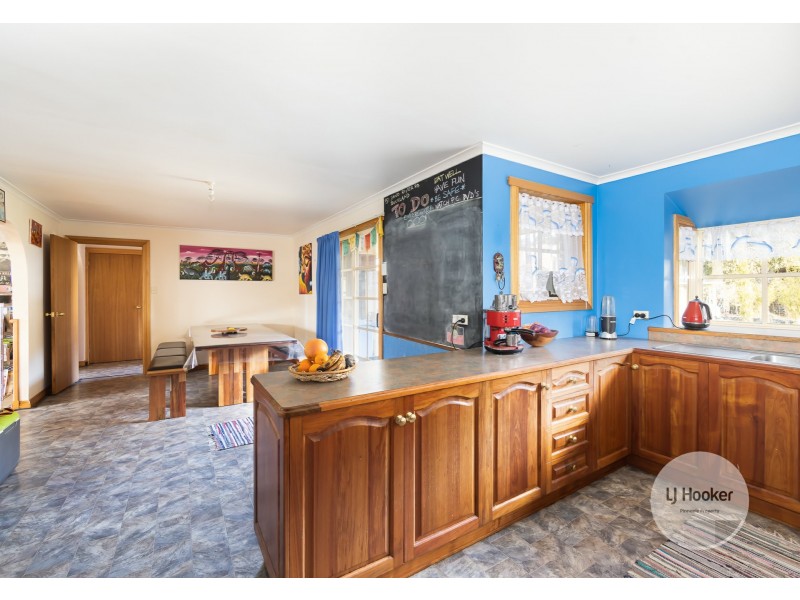 951 Sand River Road, Buckland TAS 7190