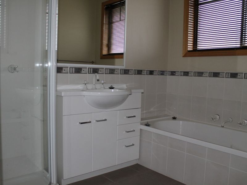 2a Madison Avenue, Brighton TAS 7030