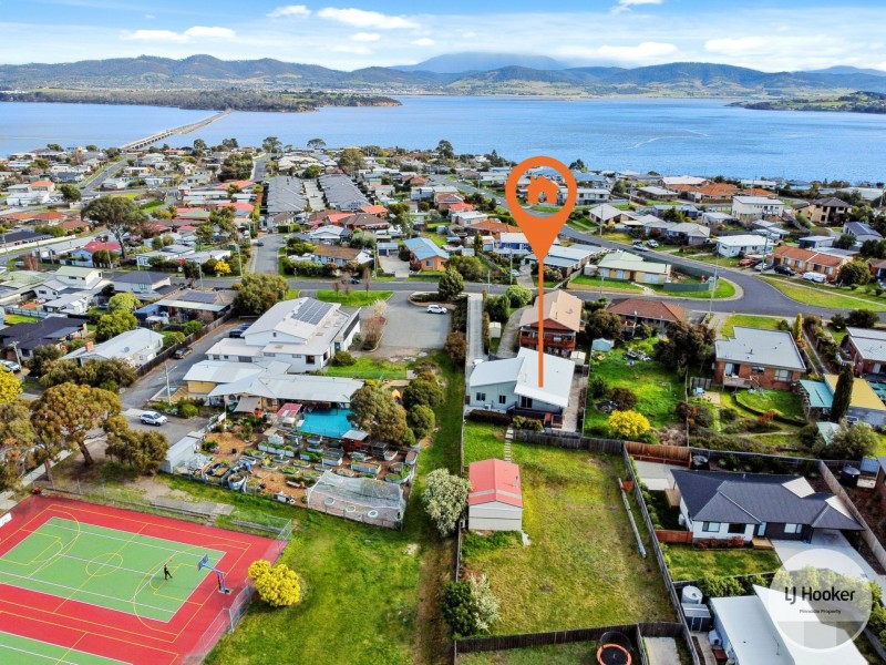 31 Raynors Road, Midway Point TAS 7171