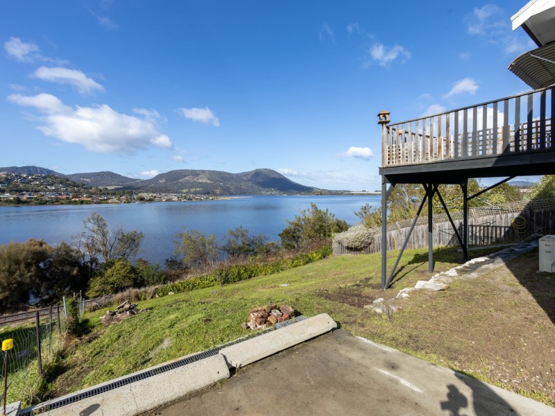 23 Wendourie Parade, Austins Ferry TAS 7011