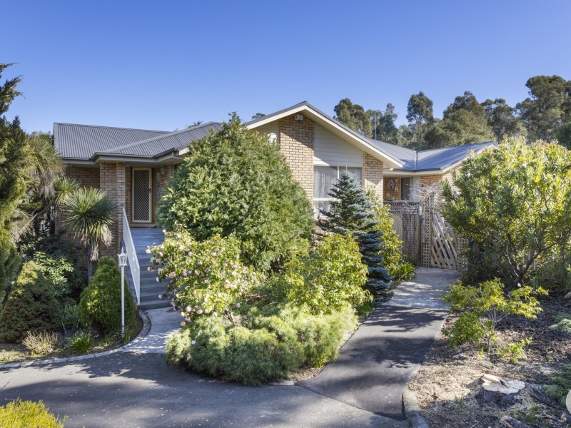 24 Cicero Court, Blackmans Bay TAS 7052