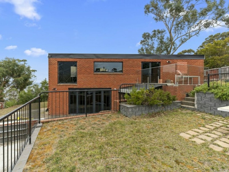 1/9 Castlereagh Court, Lenah Valley TAS 7008