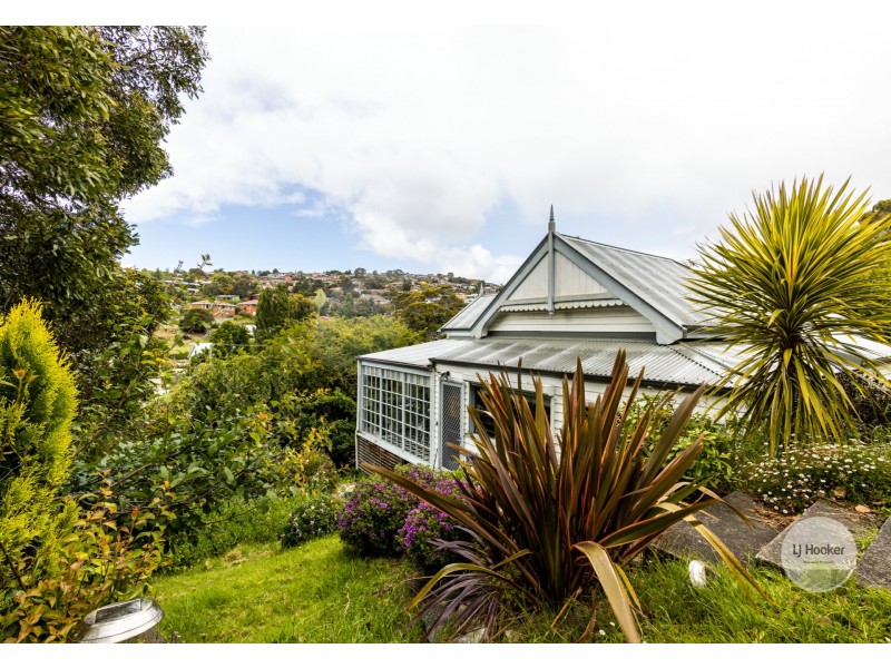 1A Alwyn Road, Lenah Valley TAS 7008