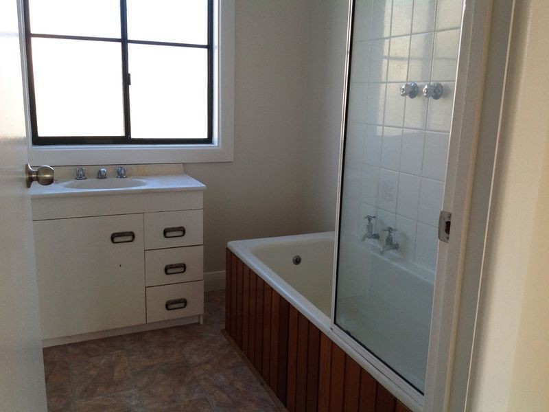 76 Renfrew Circle, Goodwood TAS 7010