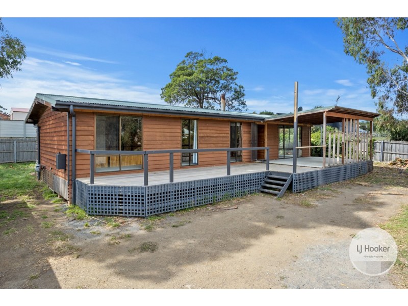 32 Signal Hill Road, Dodges Ferry TAS 7173