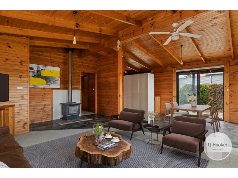 32 Signal Hill Road, Dodges Ferry TAS 7173