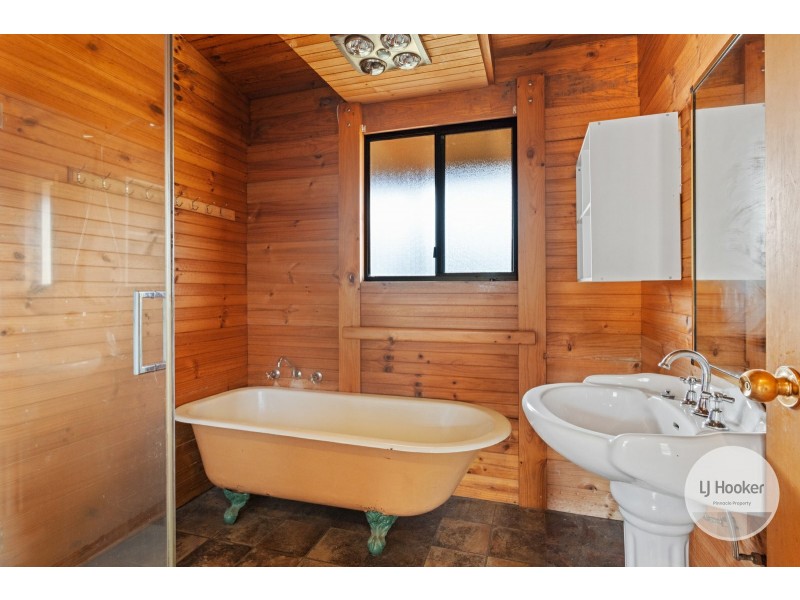 32 Signal Hill Road, Dodges Ferry TAS 7173