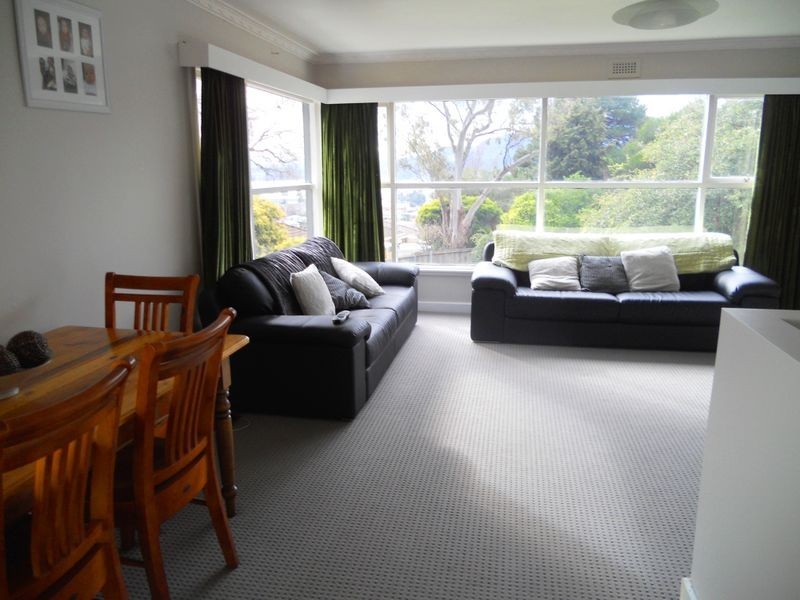 11 Vernon Ave, Montrose TAS 7010