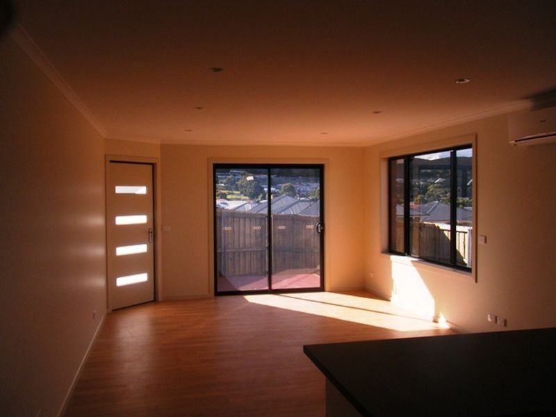 1/33 Queens Parade, Kingston TAS 7050