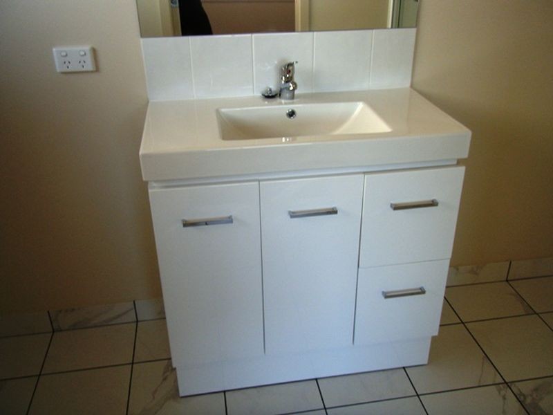 1/33 Queens Parade, Kingston TAS 7050