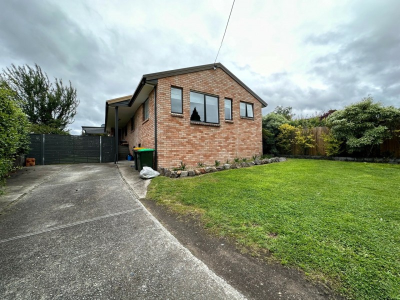 16 Garnett Street, Blackmans Bay TAS 7052
