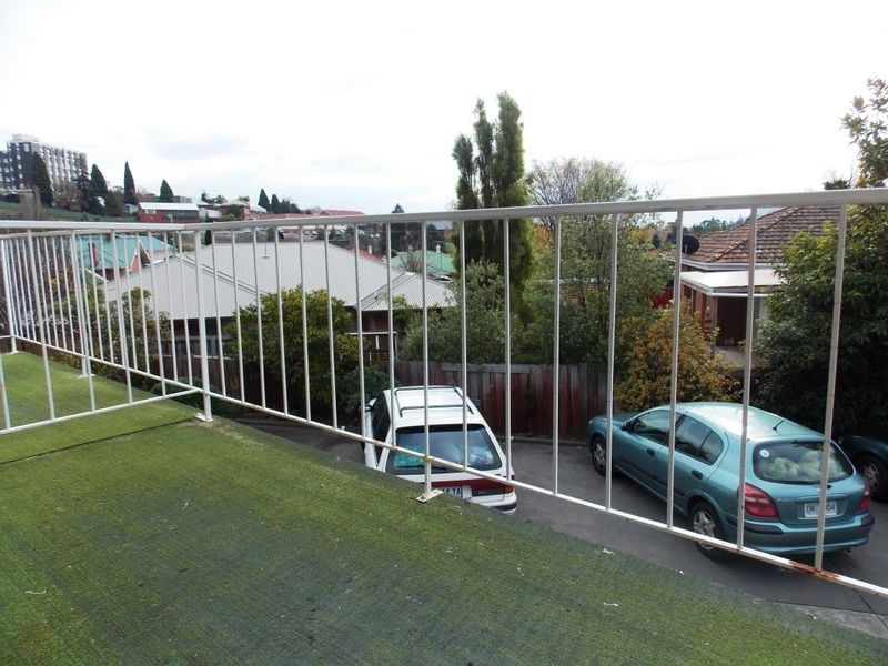 4/3 Lissadel Court, New Town TAS 7008