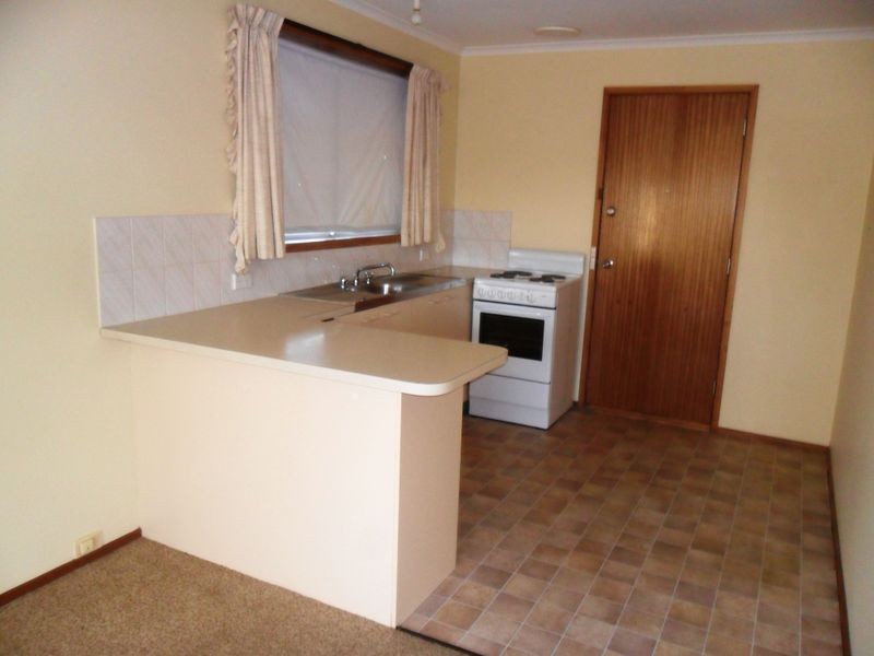 2/13-15 Newman Court, Claremont TAS 7011