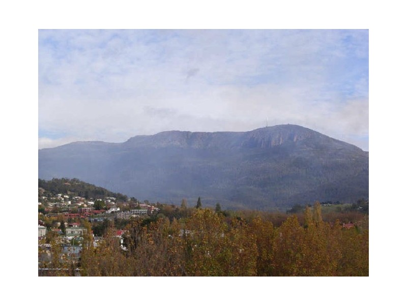 4/32 Bath Street, Battery Point TAS 7004