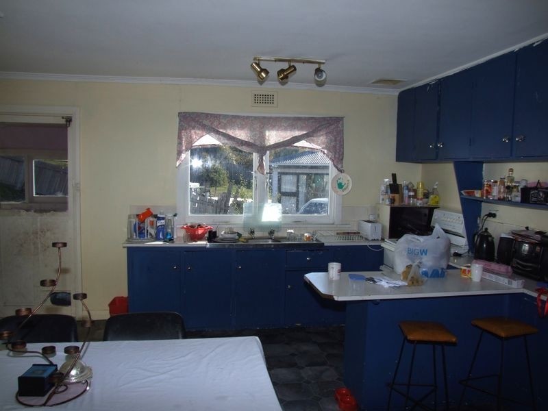 8 Allens Avenue, Lutana TAS 7009