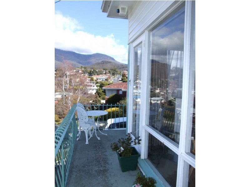 16 Kalang Avenue, Lenah Valley TAS 7008