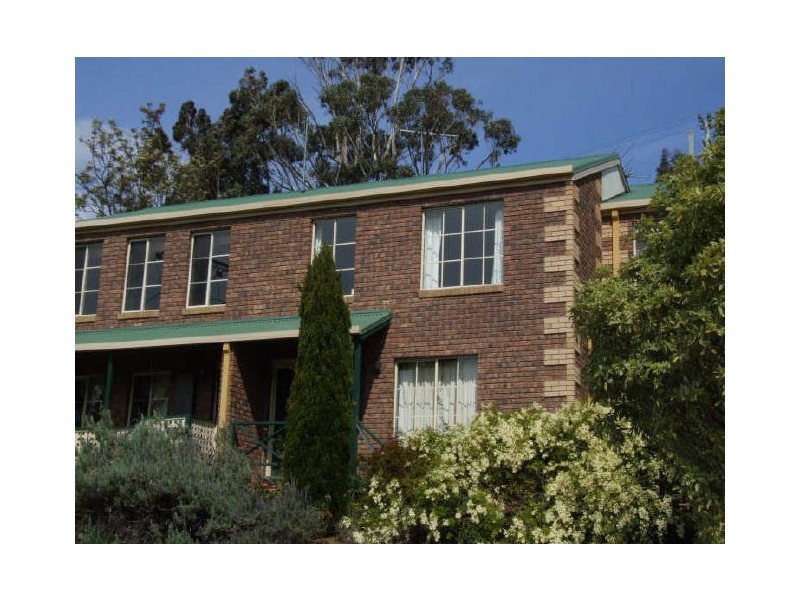 2/32 Cato Avenue, West Hobart TAS 7000