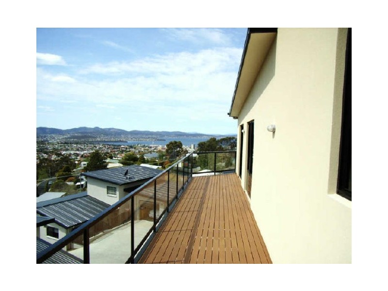 Mount Stuart TAS 7000