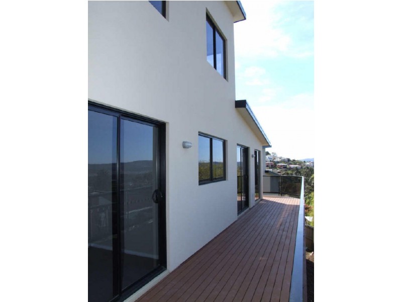 Mount Stuart TAS 7000