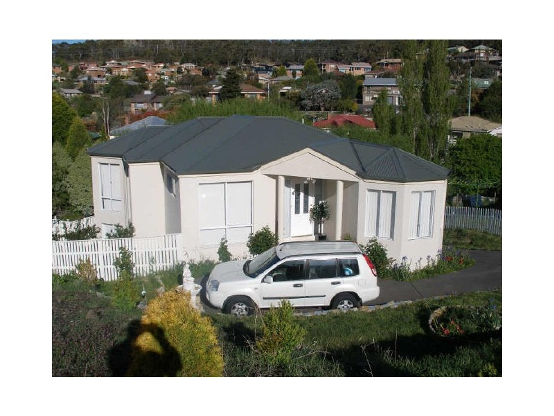 71 Ruth Drive, Lenah Valley TAS 7008