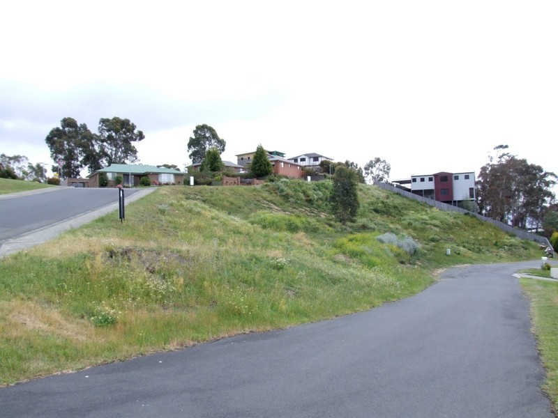 63A Ruth Drive, Lenah Valley TAS 7008