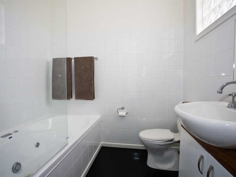 185 Tranmere Road, Howrah TAS 7018