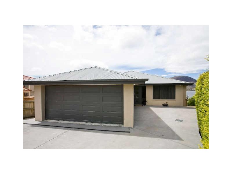 3 Whitegum Place, Old Beach TAS 7017