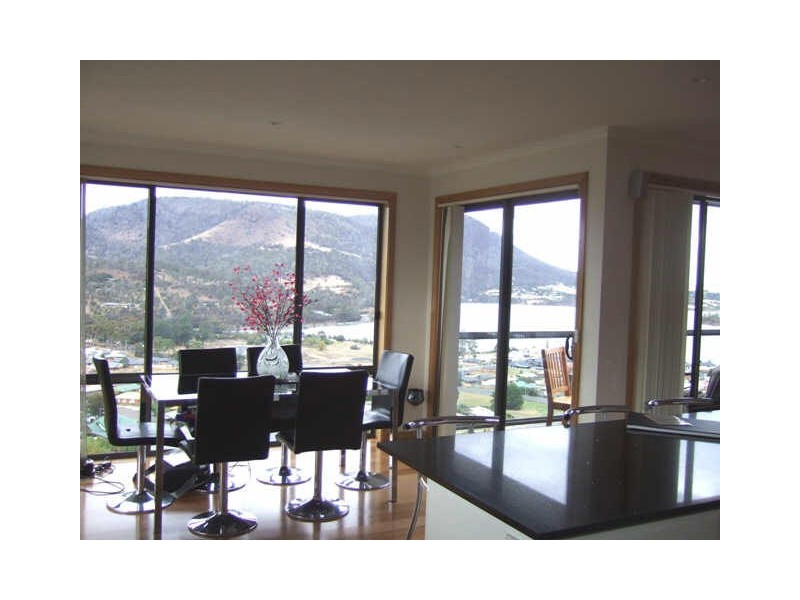 3 Whitegum Place, Old Beach TAS 7017